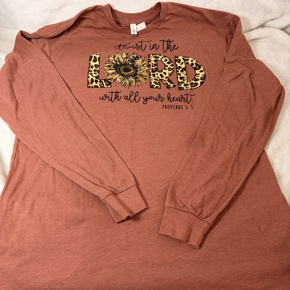 Love in Faith Trust in the Lord L/S graphic tee Chestnut Large Sunflower Leopard